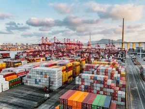 U.S.-bound container imports expected to decline through year-end and into 2026