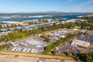 Outpost and GreenPoint expand truck terminal platform to $1 billion capacity